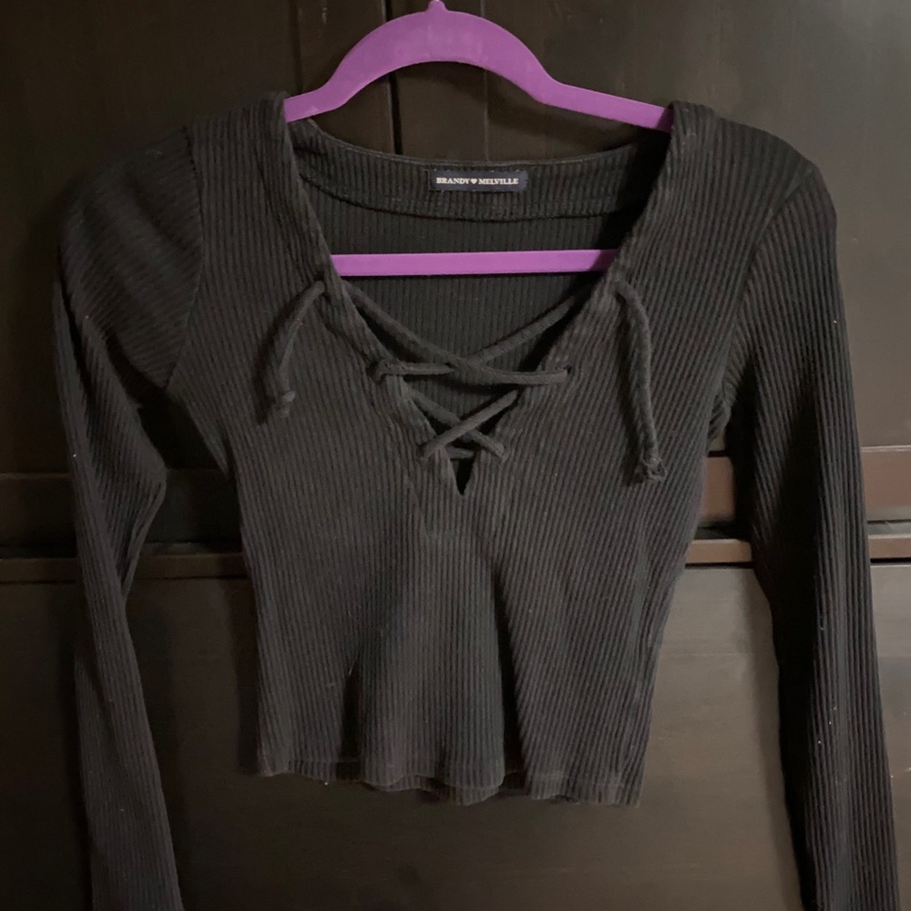 black brandy melville cross top